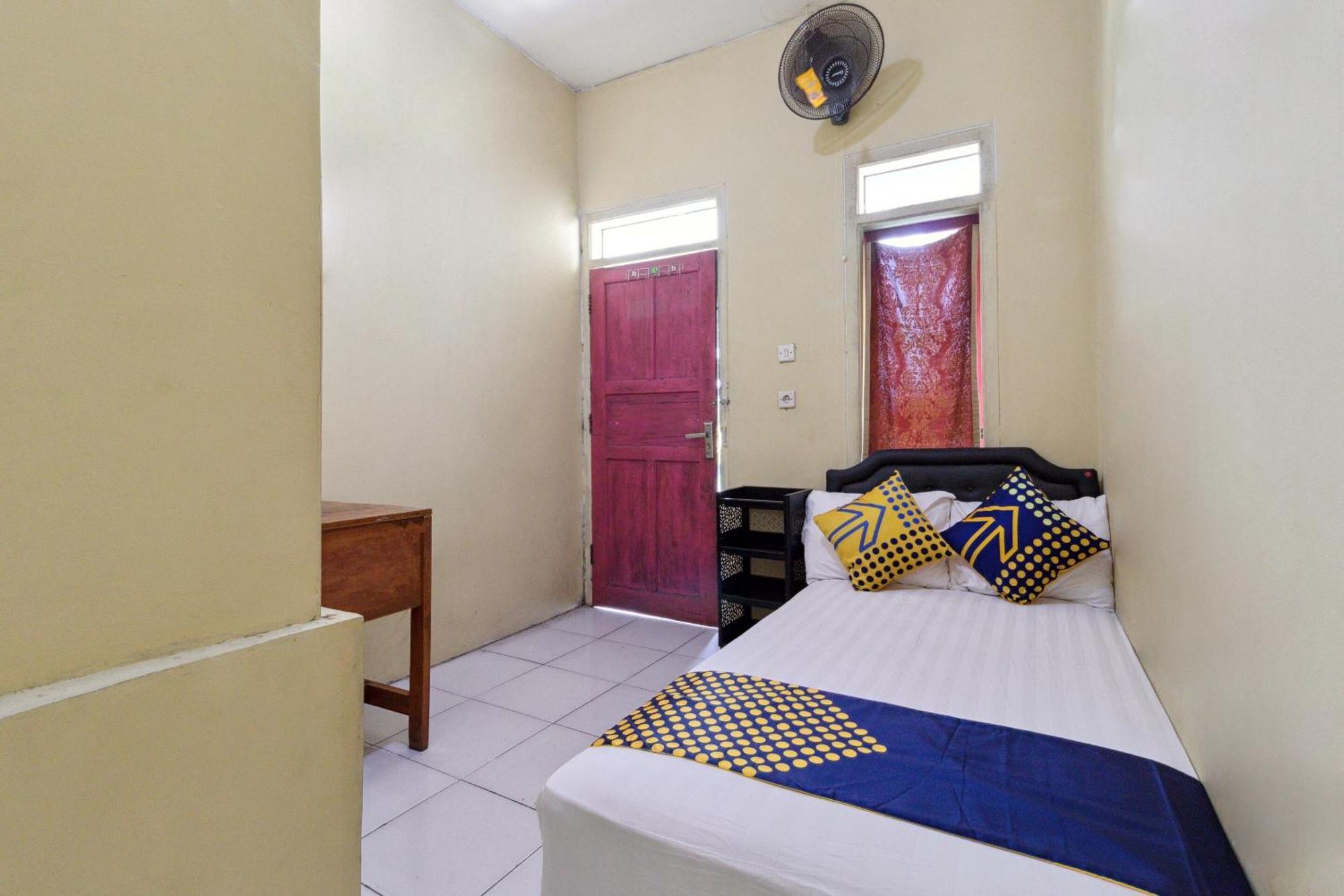 Hotel Spot On 92832 Al Mahira Syariah Majalengka Exteriér fotografie