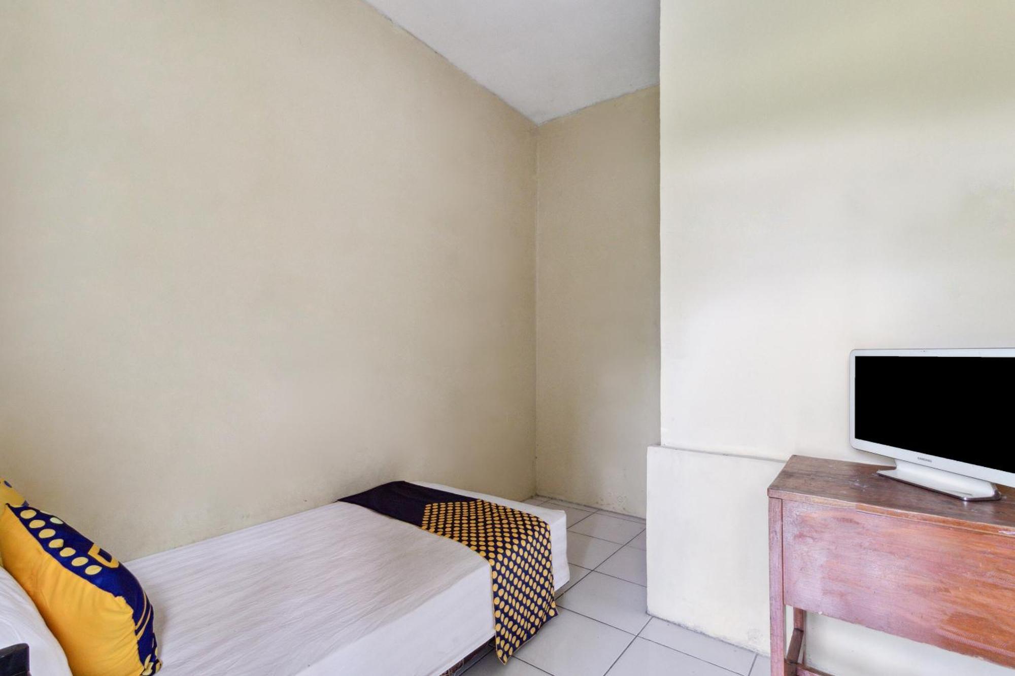 Hotel Spot On 92832 Al Mahira Syariah Majalengka Exteriér fotografie