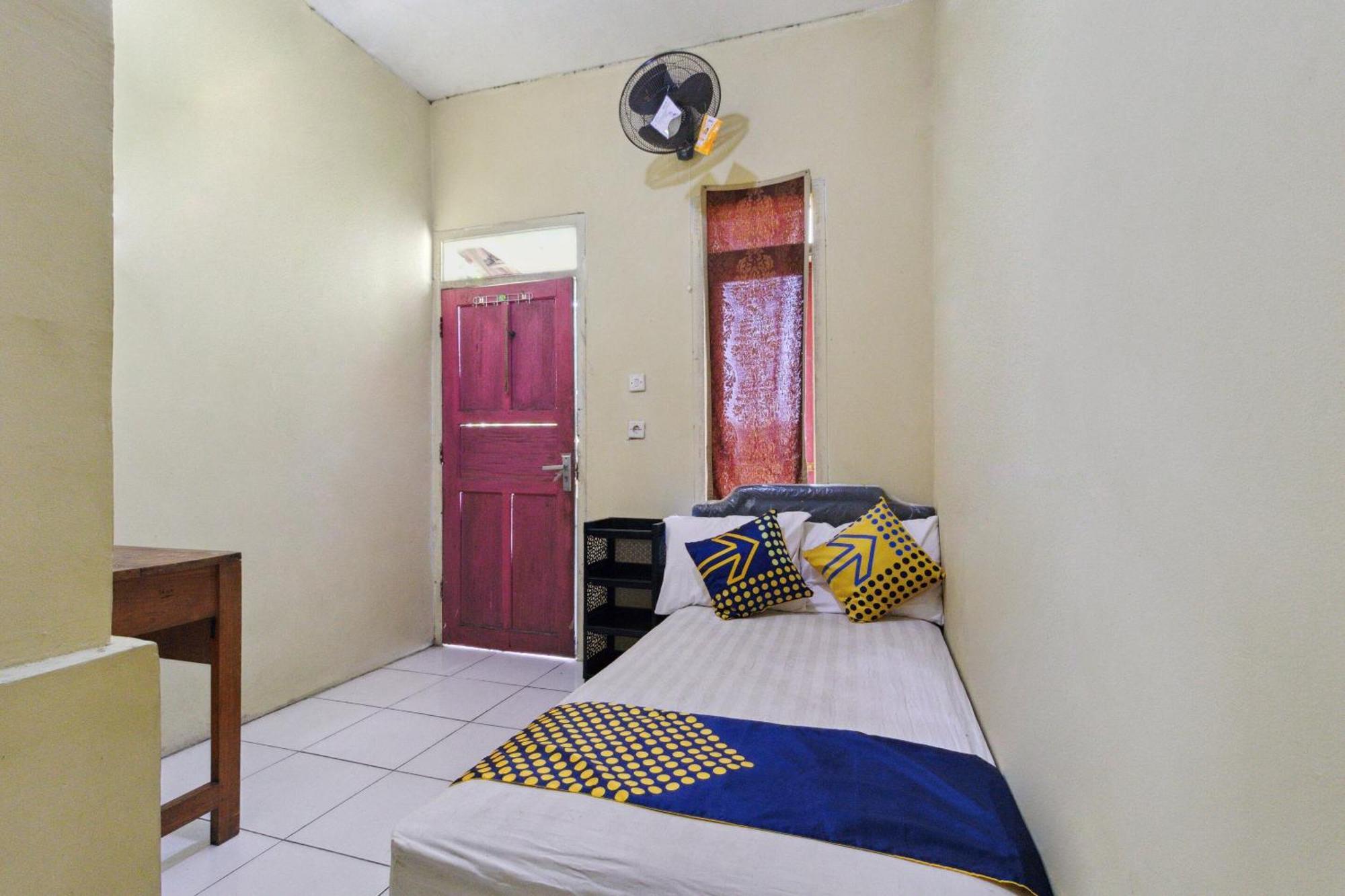 Hotel Spot On 92832 Al Mahira Syariah Majalengka Exteriér fotografie
